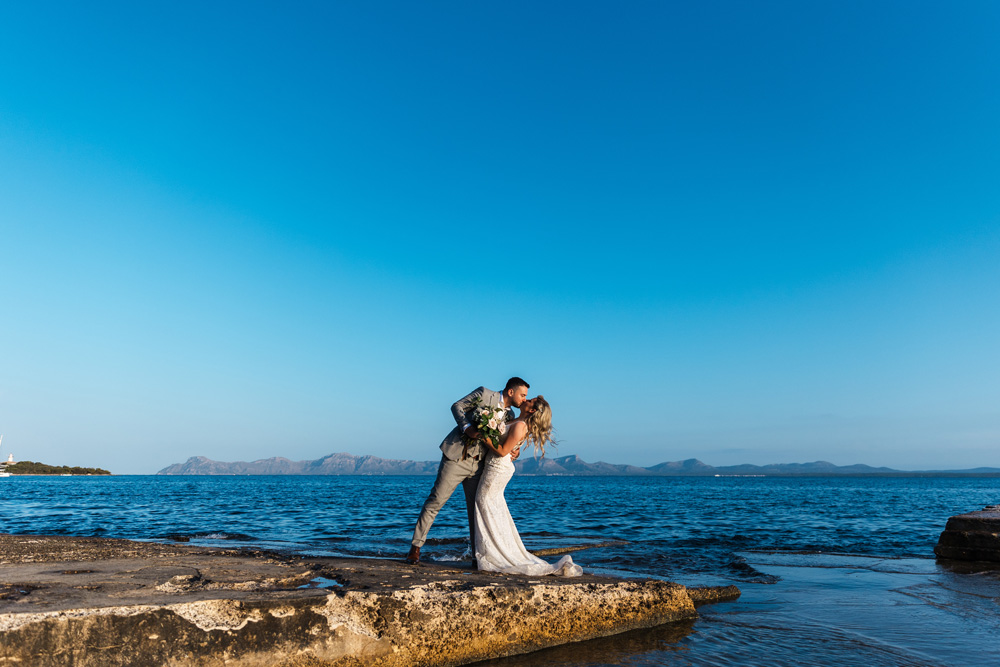 Uncovering the vibrant beauty of a Mediterranean luxury wedding